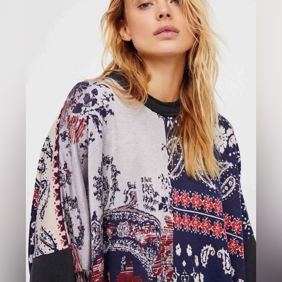 FREE PEOPLE Sz M/L PIECED W/PAISLEY FRINGED PONCHO SWEATER TUNIC PURPLE - Picture 5 of 15